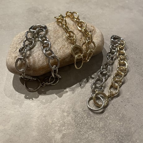 2402BR0028 / Metal Nuance Otipe Chain Bracelet（Gold）