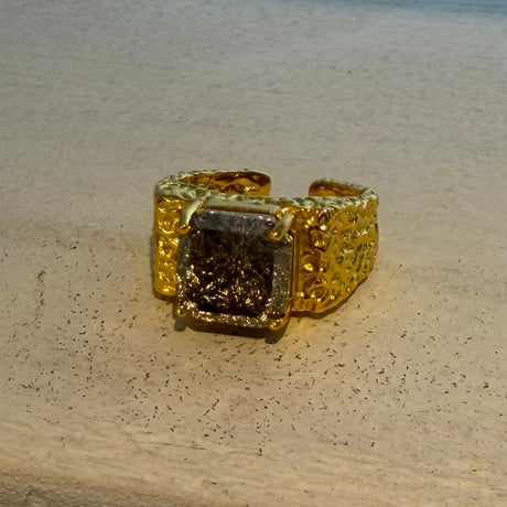 2605RG0795 / Square stone ring（Gold）