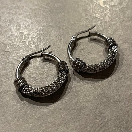 2503PR0760 / Half line design hoop Pierce #01（Silver）