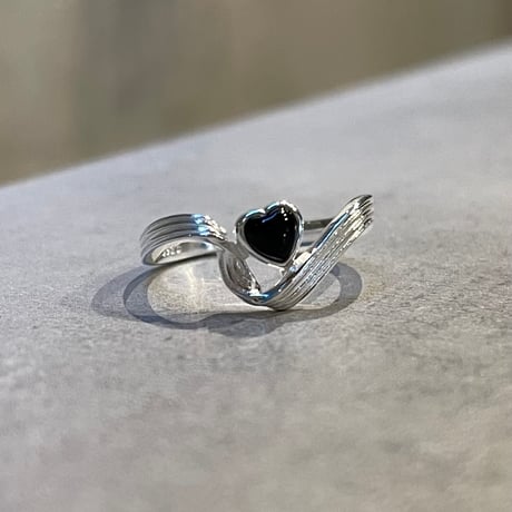 2503RG0583 / Mini Black Heart design ring（Silver）