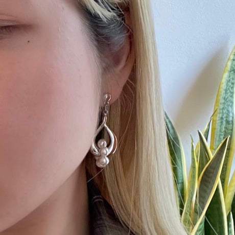 2311PR0608 / Drop hoop pearl Pierce（Silver）