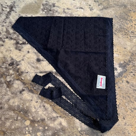 2621GS064(S)/ large triangle scarf（Black）