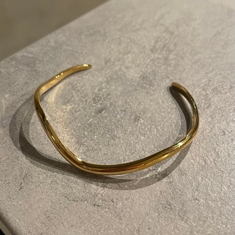 2511BR0107 / Wave Bangle（Gold）