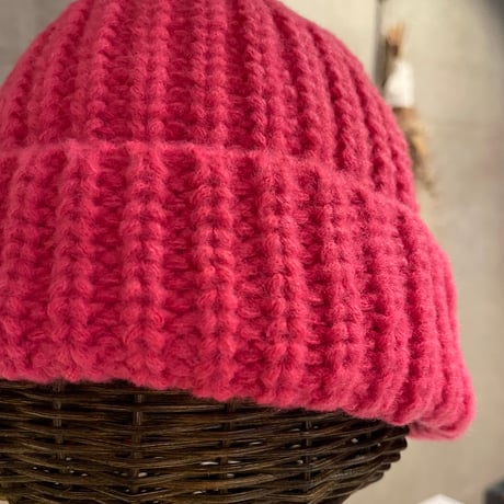 SEL251110BN(S) / Handmade Knit Beanie Hat（Pink）