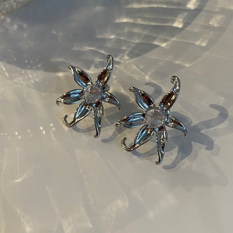 2311PR0594 / Flower motif stone Pierce（Silver）