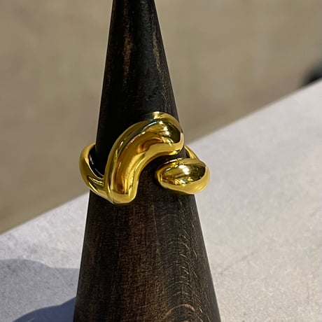 2412RG0552 / Length asymmetry volume ring（Gold）