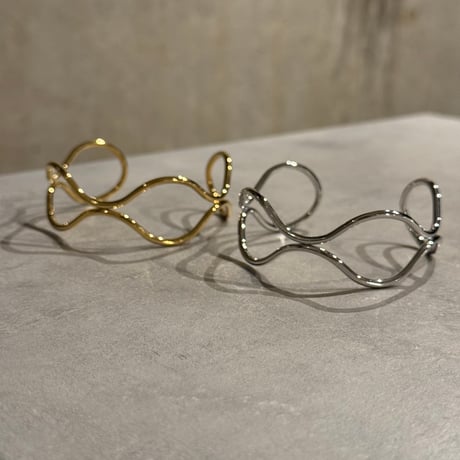 2511BR0106 /Oval Wave Bangle（Silver）