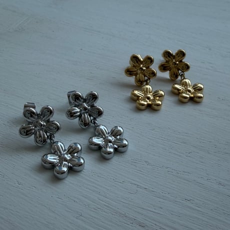 2603PR0840 / Flower connect pierce（Gold）