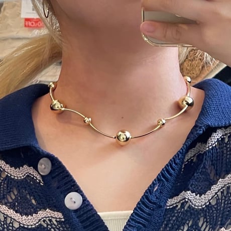 2408NC0260 / Ball connect curve bar necklace（Gold）