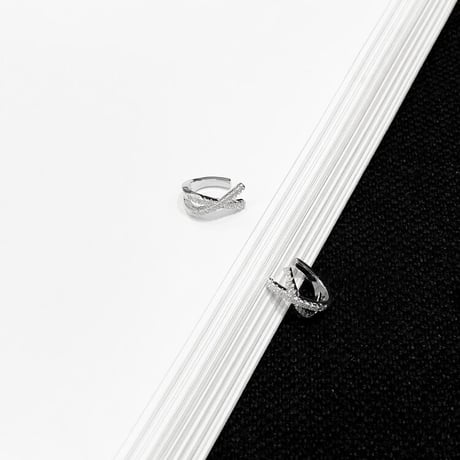 Cross Metal small  Earcuff （Silver/Left） / EC070