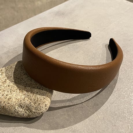 2302HA0014 / Fake leather headband （Brown)