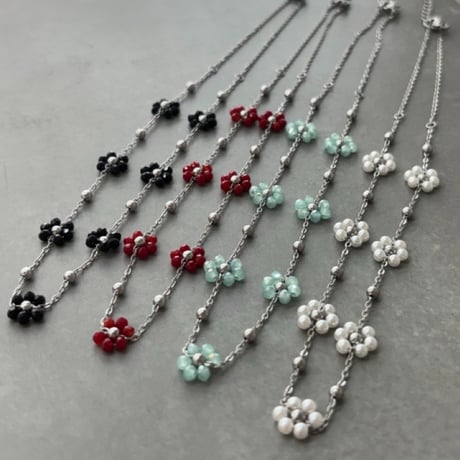 2603NC0380 / Beads Flower Necklace（Silver/Pearl）