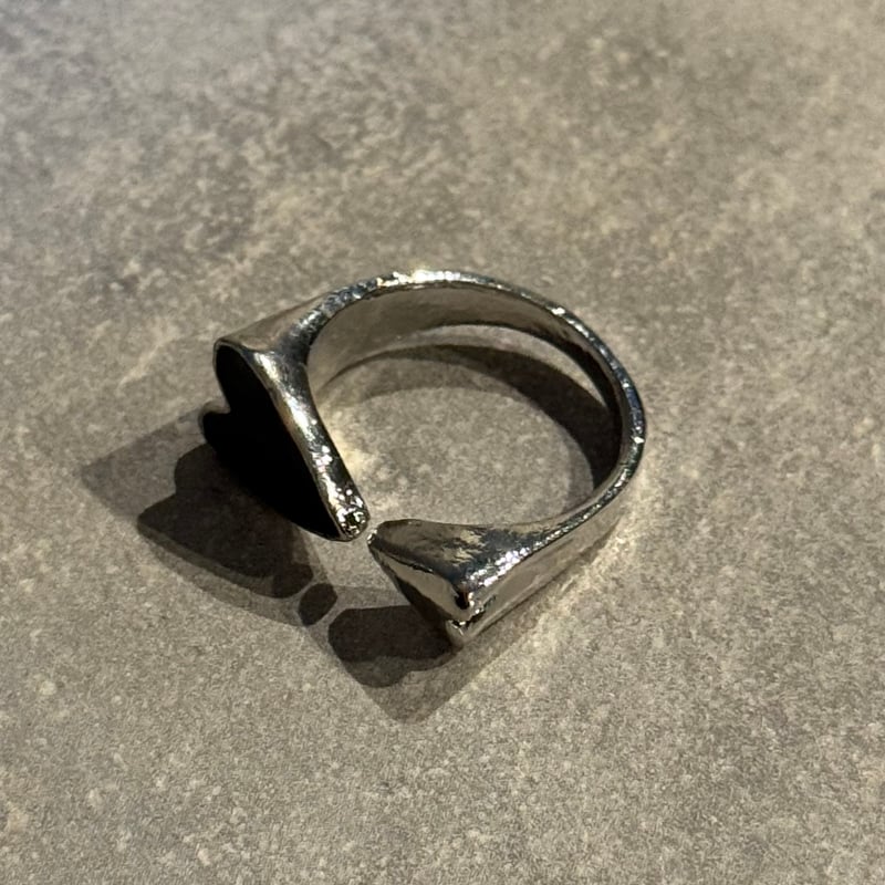 8 eight★ジオメトリックリング★【ブラック】 2508RG0673 / Black Heart ring（Silver） | Calino