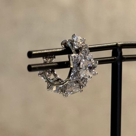 2504EC020 /  Star stone Ear Cuff（Silver）
