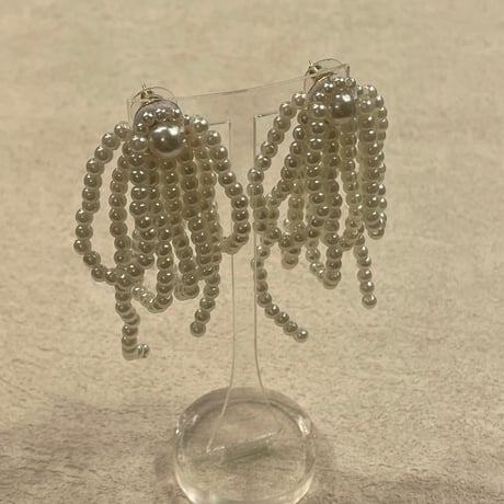 2405PR0709 / shower motif bees pierce （Pearl）