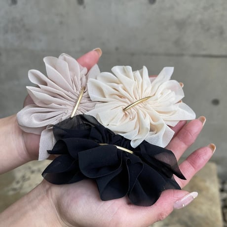 2304HA0018 /  Flower chiffon hair clip（Black）