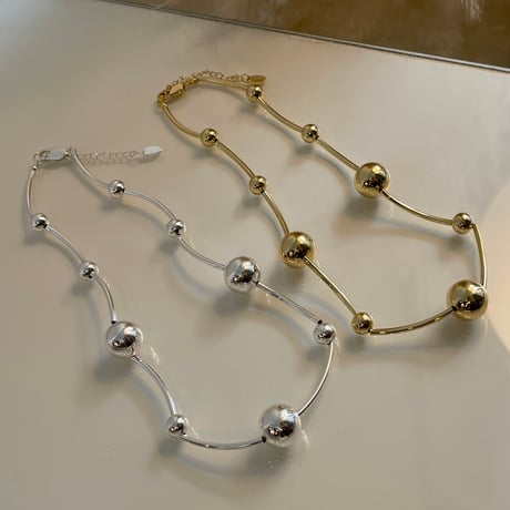 2408NC0260 / Ball connect curve bar necklace（Silver）