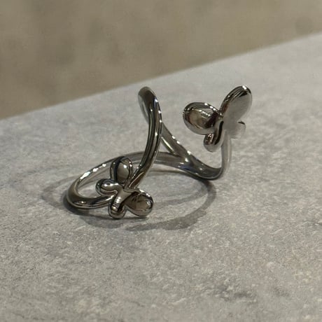 2512RG0692 / butterfly  cross ring（Silver）