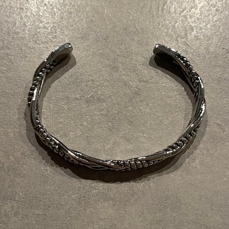 2504BR0076 / Twist line vintage bangle（Silver）