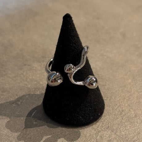 2503RG0599 / triple ball ring（Silver）