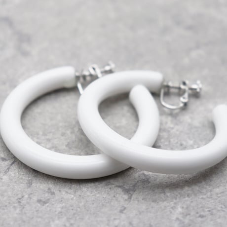 Acrylic Hoop Clip Earrings（White） /  2102_ER040