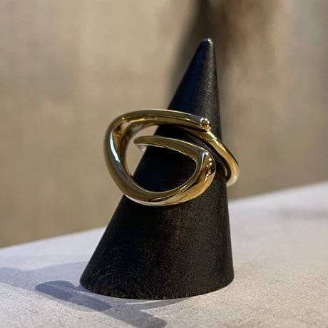 2501RG0574 / Triangle design ring（Gold）