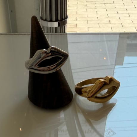 2604RG0760 / Lip motif ring（Silver）