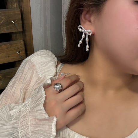 2407PR0724 / Nuance Pearl Ribbon Pierce（Pearl）