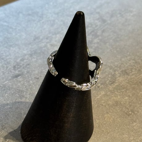 2505RG0636 / Open Heart ring（Silver）