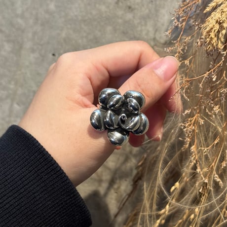 2602RG0741 / Large flower motif Ring（Silver）