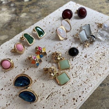Oval shell stone pierce（Gold/White）/ 2112_PR0417