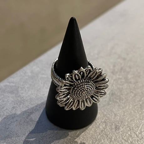 2601RG0722 / Vintage Large Flower ring（Silver）