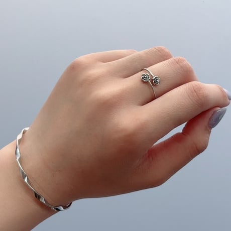 2604RG0776 / Mini flower twist ring（Silver）