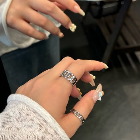 2406RG0490 /  Twist chain design ring（Silver）