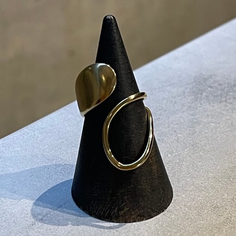 2504RG0612 / Asymmetry curve design ring（Gold）