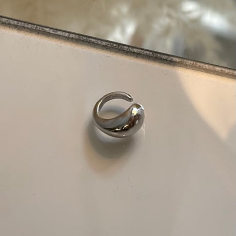 2403EC005 / Metal drop Ear Cuff（Silver）