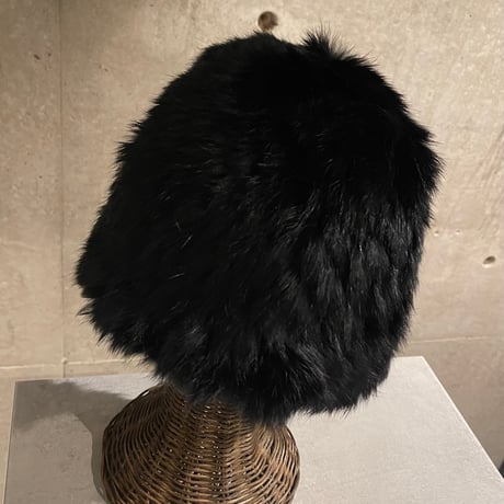 261SL0103AX(S) / Fur Skully Hat（Black）