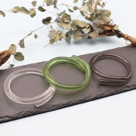 Transparent Acrylic Bangle（Clear）/ 2106-BR060
