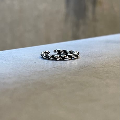 2406RG0489 / Rope chain design ring（Silver）