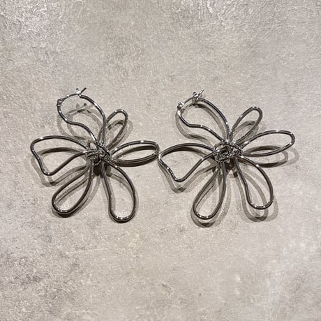 2304PR0551 / Flower Design Pierce（Silver）