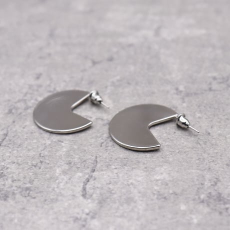 Metal Crescent circle Round pierce（Silver）/  2103_PR094