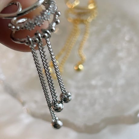 2402EC002 / Layer chain stone line Ear Cuff（Silver）
