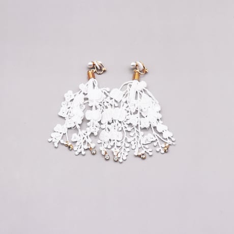 Hanging  Tassel  Flower Lace Earrings（White） /  2112_ER091