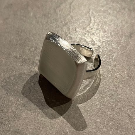2503RG0596 / Large Square design ring（Silver）
