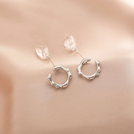 Geometric Acrylic clear stone Bone Earcuff （Silver） / EC050