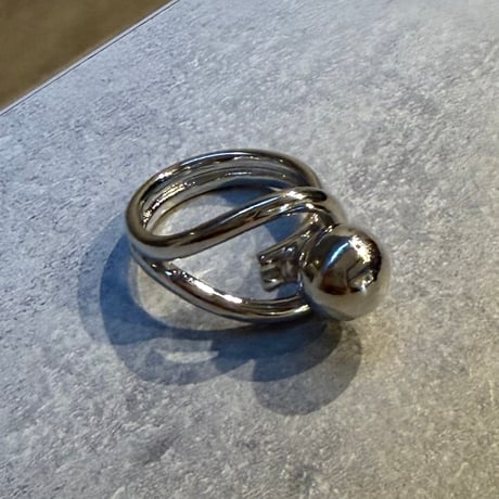 2602RG0746 / Twist ball ring （Silver）