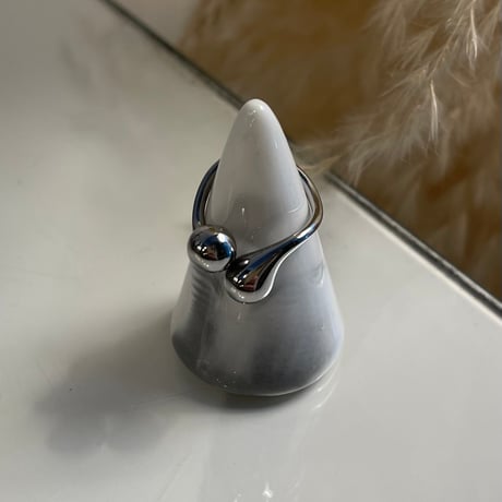 2403RG0424 / Plump drop twist ring（Silver）