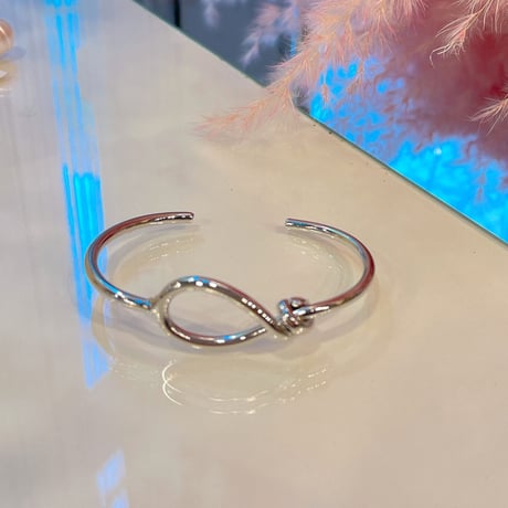 2402BR0025 / Wind Design Bangle  （Silver）
