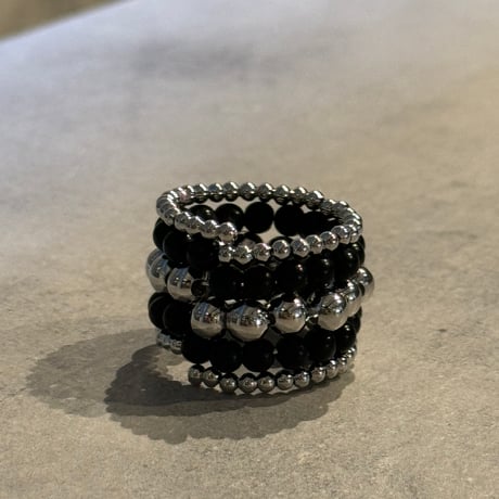 2408RG0503 / Ball Beads square ring（Silver/Black）