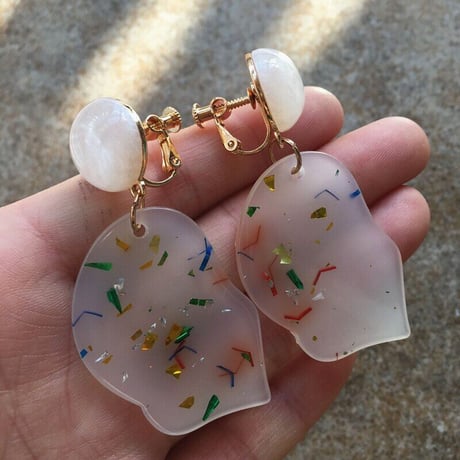 Colored Sequin Resin Face Earrings（Marble Mint） /  2102_ER045